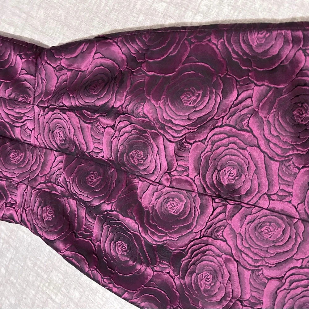 TAHARI ASL Sheath Dress in Purple with Allover Rose Print - Picture 7 of 11